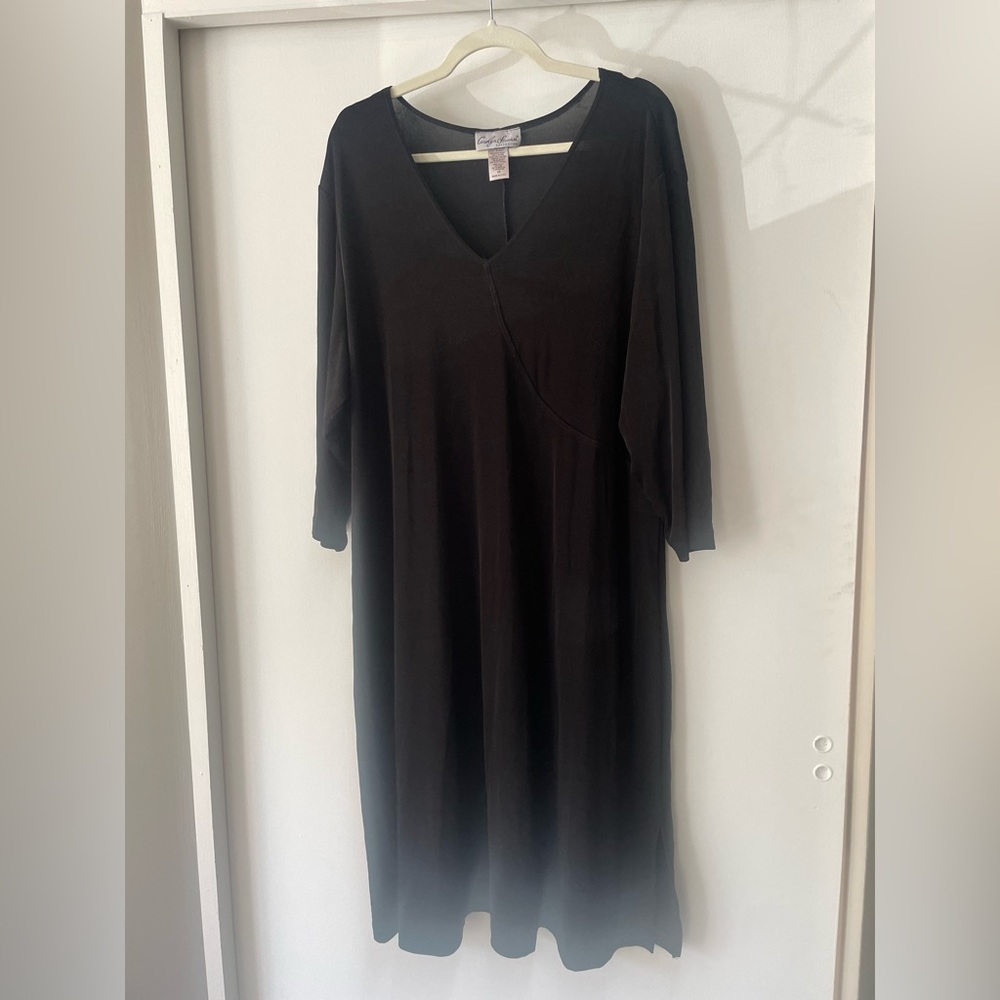 Plus size black dress